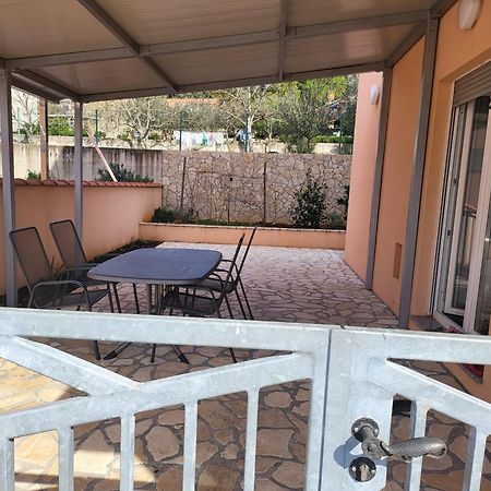 Apartman Leanton Pula Exterior foto
